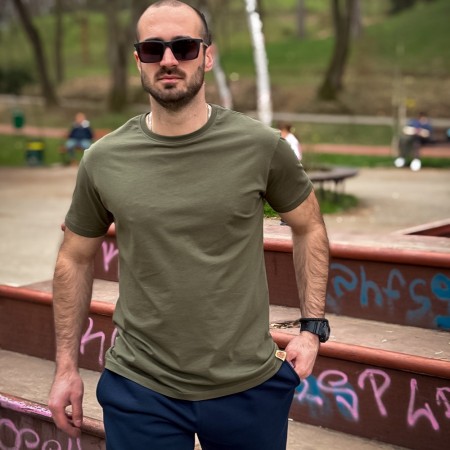 МК класика - Премиjум мушка мајица маслинаста