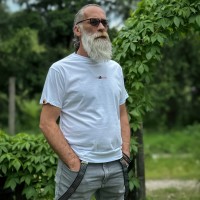 MK slovo - Princip - Premijum muška majica - bela